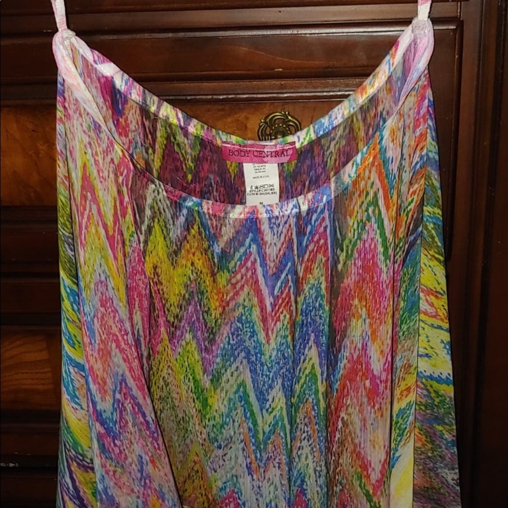 Top - Picture 2 of 2